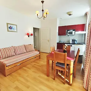 https://val-de-jade-la-cardabelle-t2-centre-luchon.midi-pyreneeshotels.com