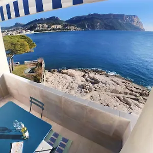 https://lecho-des-flots.fr-provencehotel.com